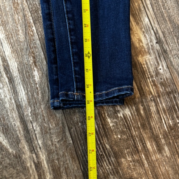 EUC - American Eagle Outfitters Jeans - Picture 13 of 15